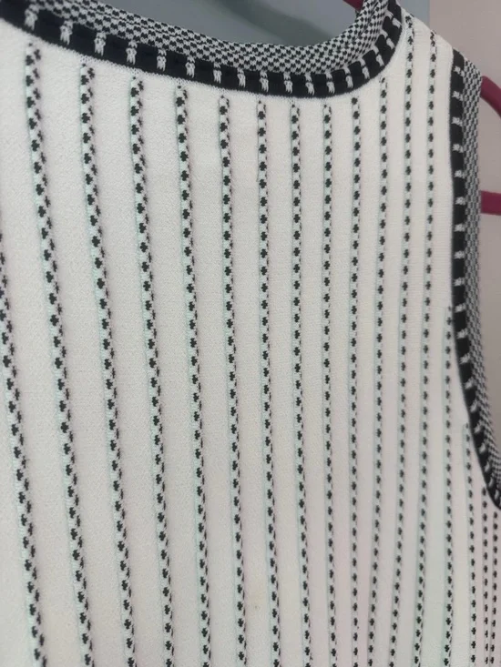 Milly white black striped vertical texture fit & flare dress sz L large mini - Picture 5 of 6